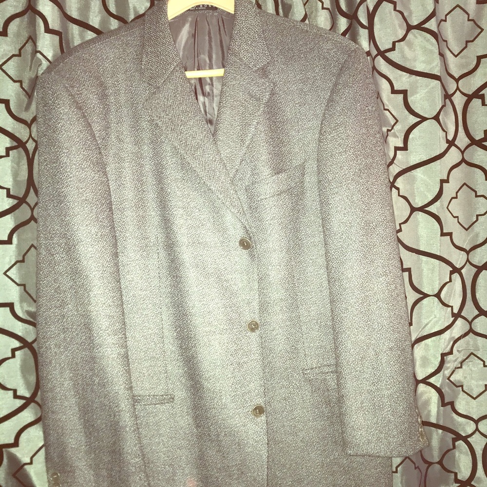 Sport coat. Immaculate condition lg